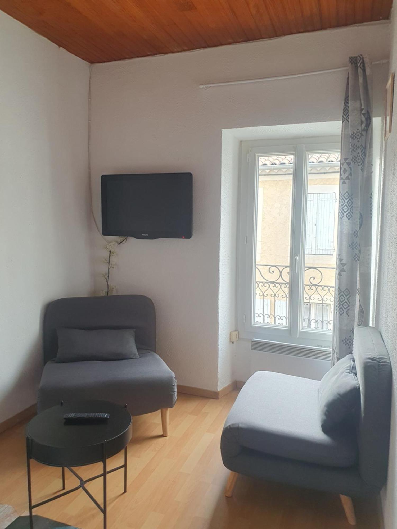 Appartement Meuble Centre Ville Nyons Exterior photo
